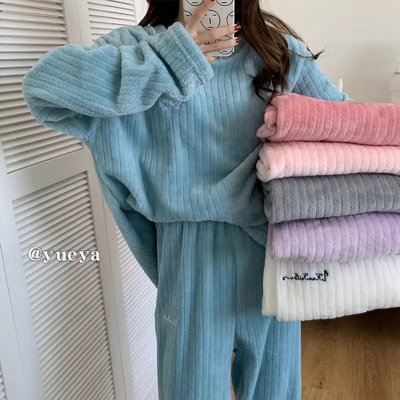 Women's Striped Coral Fleece Pajamas Set for Fall/Winter